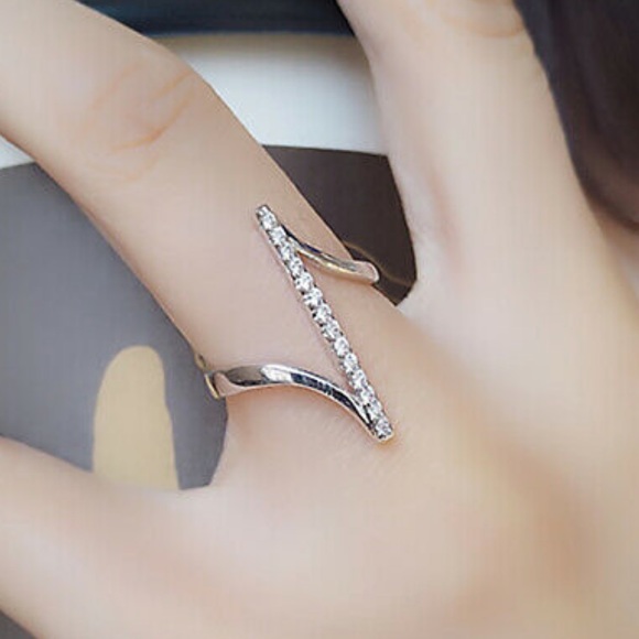 Jewelry - NWT Charm 925 Silver White Sapphire Ring